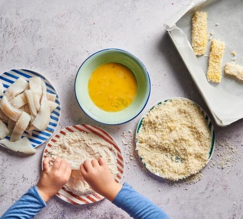 இன்னைக்கு வீட்ல எக் பிங்கர்ஸ் செஞ்சு பாருங்க!