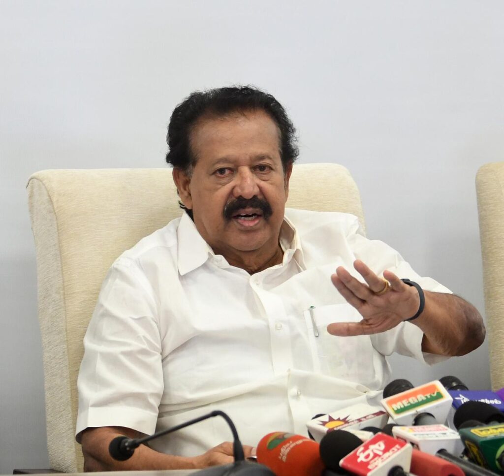 டாக்டர் ராமதாஸின் சமூக நீதி வேடிக்கையானது - அமைச்சர் பொன்முடி 