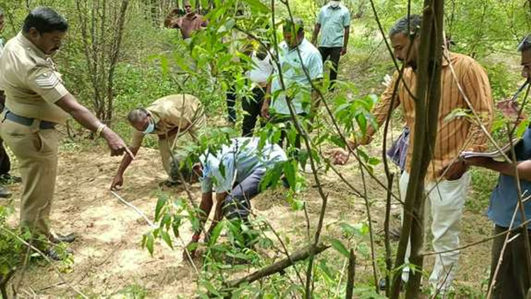 தனியாா் பேருந்து ஓட்டுநா் கொலை - மேலும் இருவா் கைது