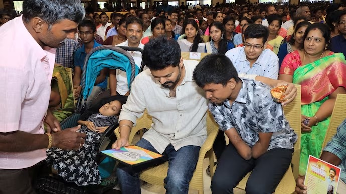 த.வெ.க தலைவராக மாணவர்களை சந்திக்கும் விஜய்.... இரண்டு நாட்கள் நடைபெறும் நிகழ்ச்சி!