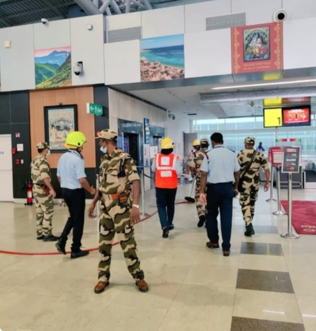 சென்னை-கொல்கத்தா விமானத்துக்கு வெடிகுண்டு மிரட்டல்