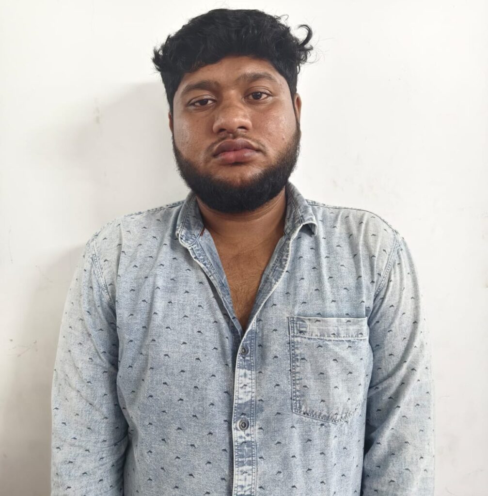 போலி பேடிஎம் ஆப் மூலம் கால் டாக்ஸி டிரைவர்களிடம் மோசடி