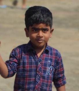 திருமண நாளில் நான்கு வயது மகனனை பறிகொடுத்த தம்பதி