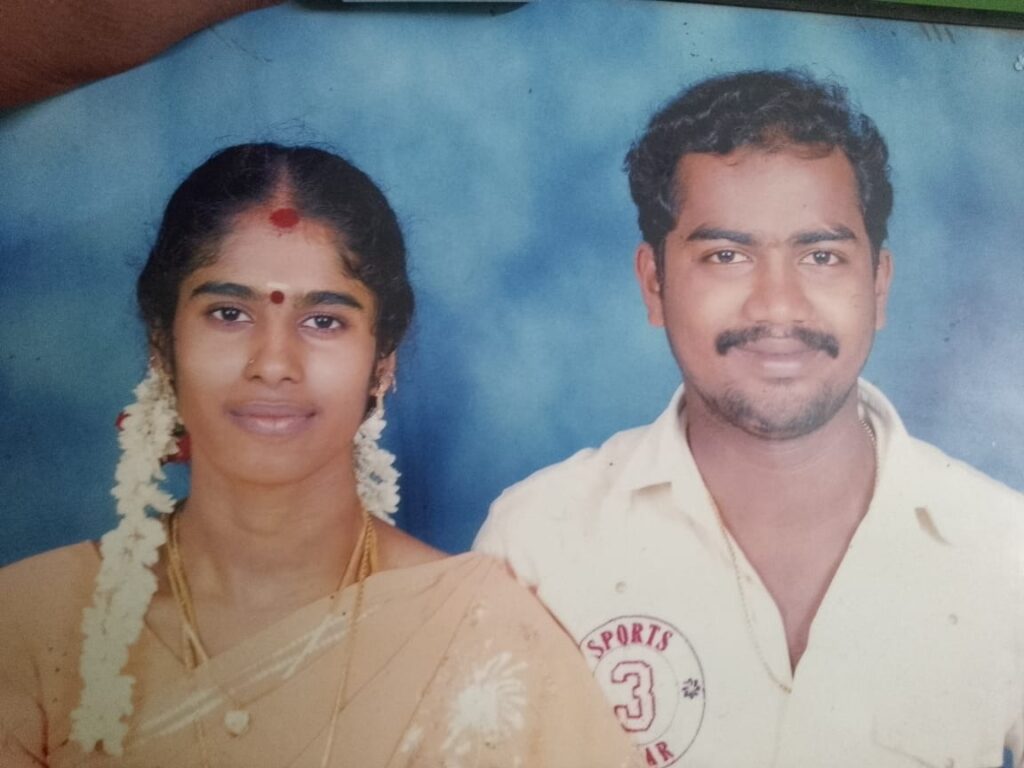 ஆவடியில் கணவன் மனைவி தூக்கிட்டு தற்கொலை