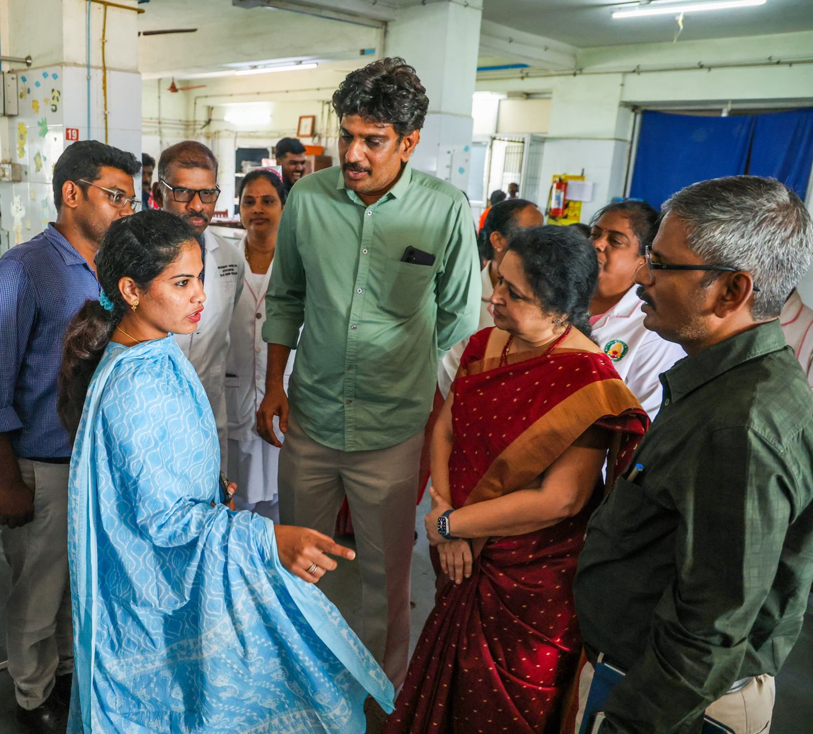 தெரு நாய்கள் கணக்கெடுக்கும் பணி தொடக்கம் - மேயர் பிரியா