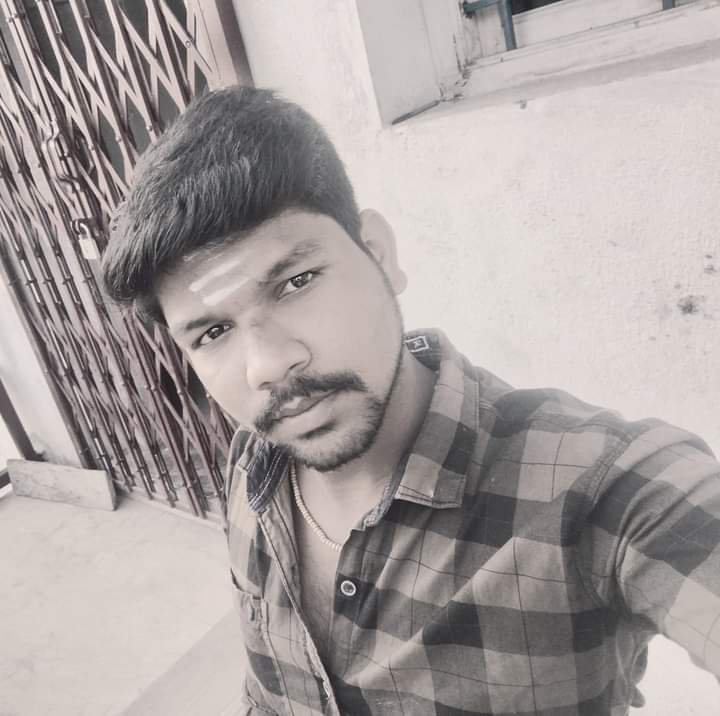 மதுரை மாவட்டத்தில் 8 மாதக் குழந்தையை சாலையில் வீசிய தந்தை