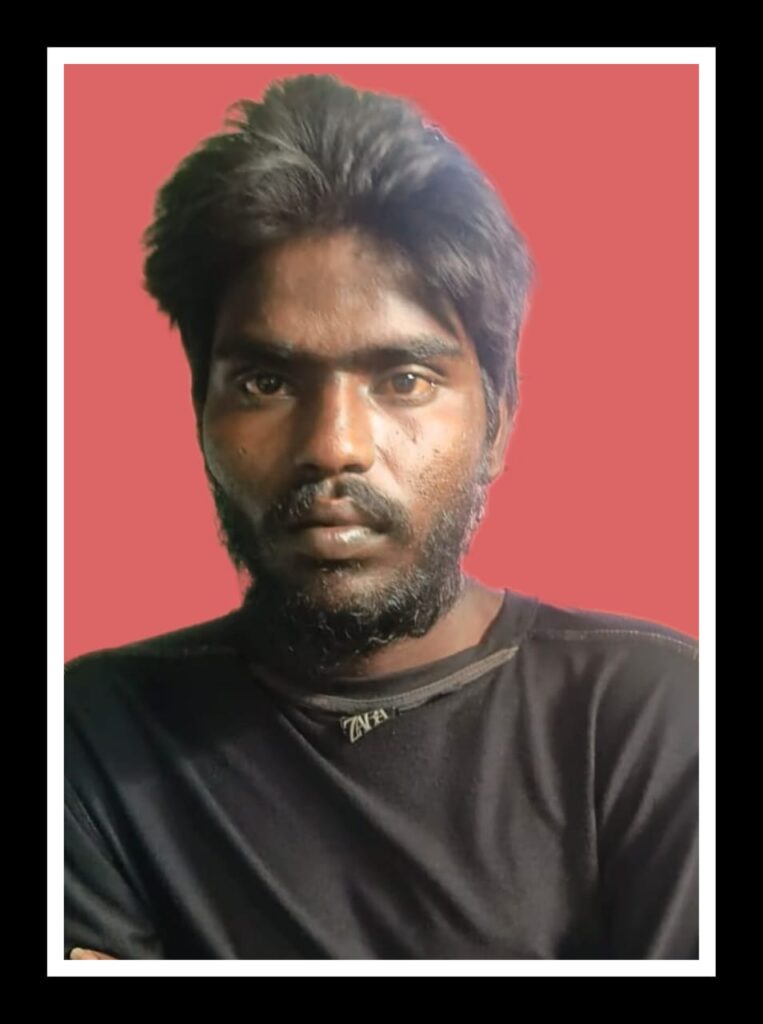 அம்மன் கோவில் உண்டியலை உடைத்து பணம் திருடிய 2 பேர் கைது 