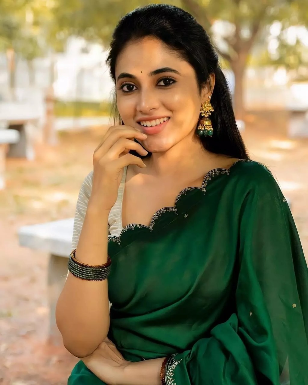 எனக்கு அவரை ரொம்ப பிடிக்கும்.... நடிகை பிரியங்கா மோகன் ஓபன் டாக்!