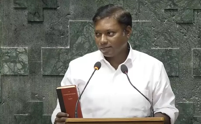 சசிகாந்த் செந்தில் முழக்கத்திற்கு பாஜக எம்.பி-க்கள் எதிர்ப்பு