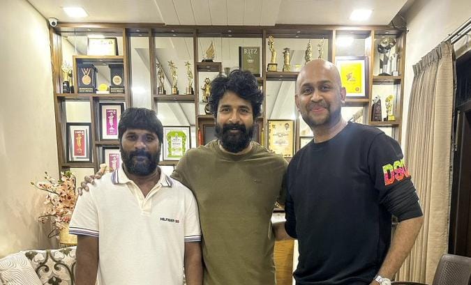 ‘மகாராஜா’ பட இயக்குனரை வாழ்த்திய சிவகார்த்திகேயன்!