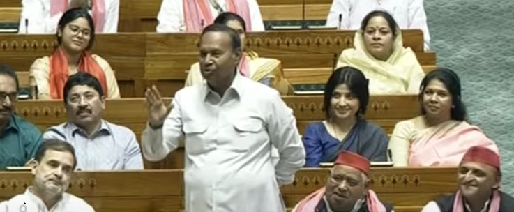 தாமரை எப்போதும் தண்ணீரின் மீதே மிதக்கும்  - டி.ஆர். பாலு வர்ணனை