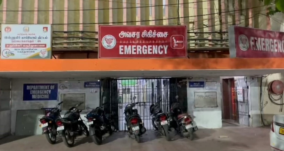 வடபழனியில் வீணாக சென்று வாயை கிழித்து கொண்ட டிரைவர்