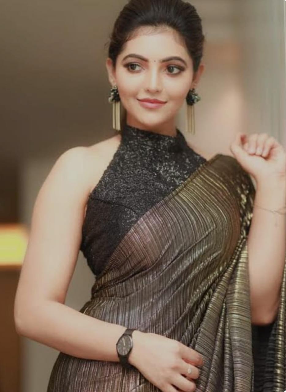 பணம் கிடைக்காத ஆத்திரத்தில் பாஸ்போர்ட்டை திருடி கிழித்து வீசிய பணிப்பெண்கள்