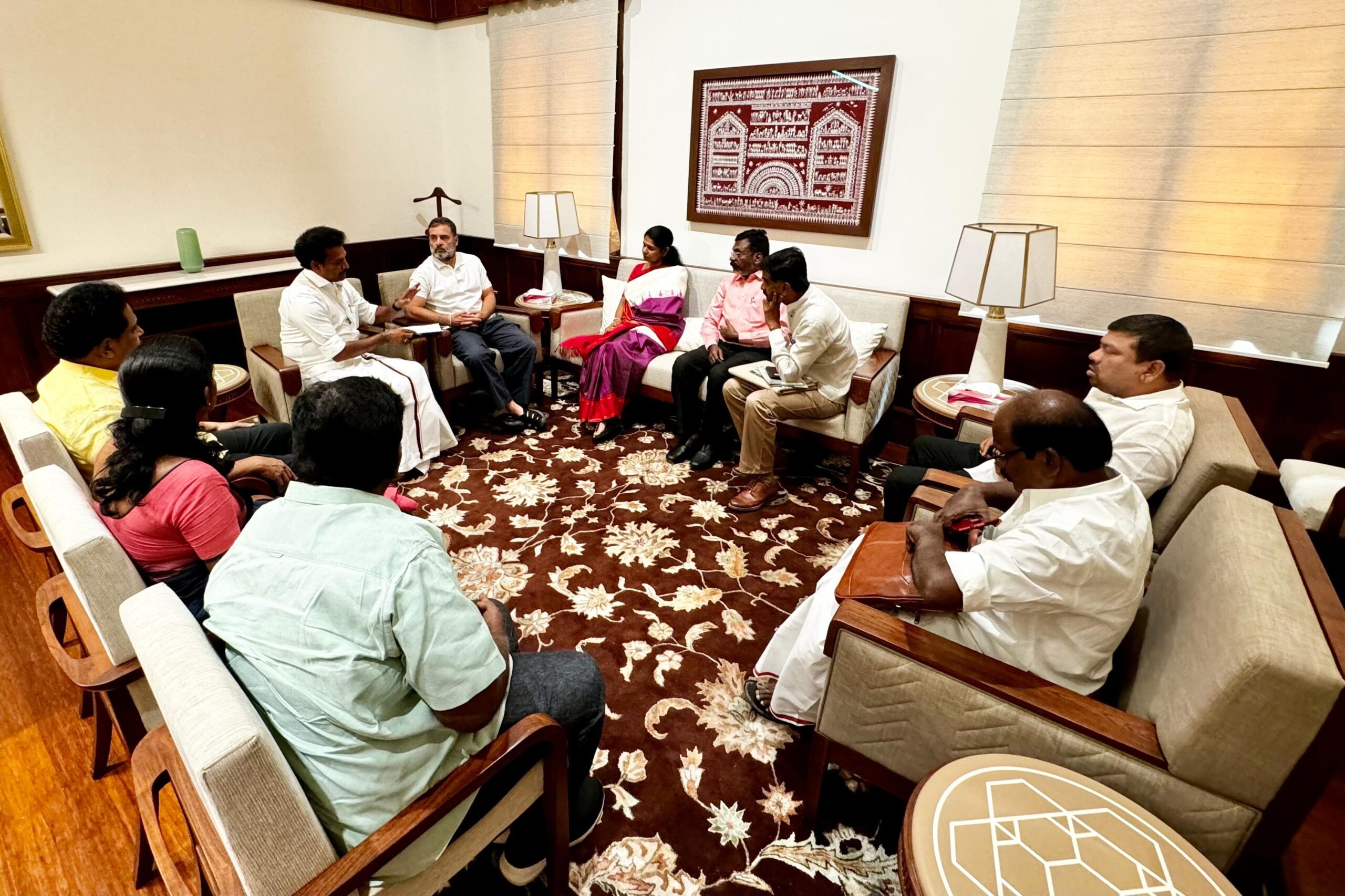 தமிழக எம்பிக்கள் ராகுல் காந்தியுடன் சந்திப்பு