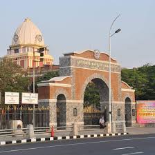 மாநிலக் கல்லூரி மாணவர்களிடையே இறையன்பு கலந்துரையாடல்