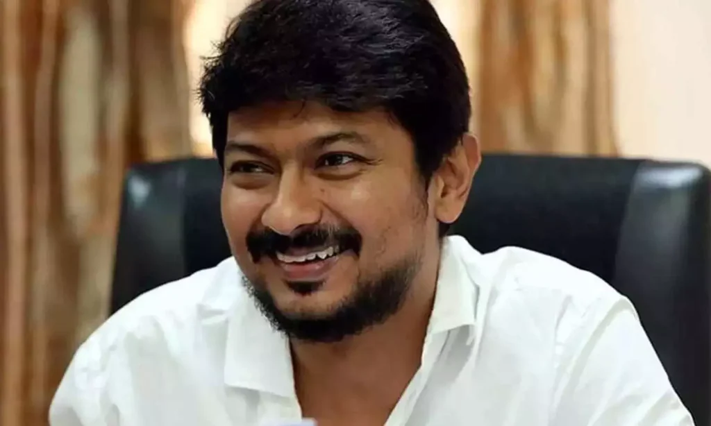 நம்பிக்கையுடன் காத்திருக்கும் ஆவடி நாசர்; அமைச்சரவை மாற்றம் இருக்கிறதா இல்லையா?