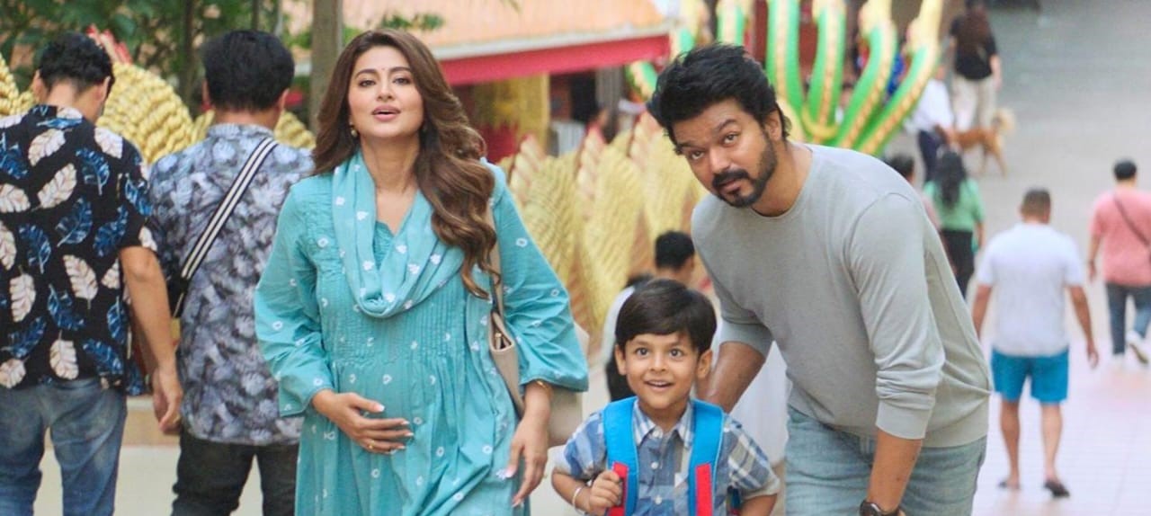 கோட் படத்தில் சினேகாவுக்கு பதிலாக என்னுடைய முதல் சாய்ஸ் இந்த நடிகை தான்.... வெங்கட் பிரபு!