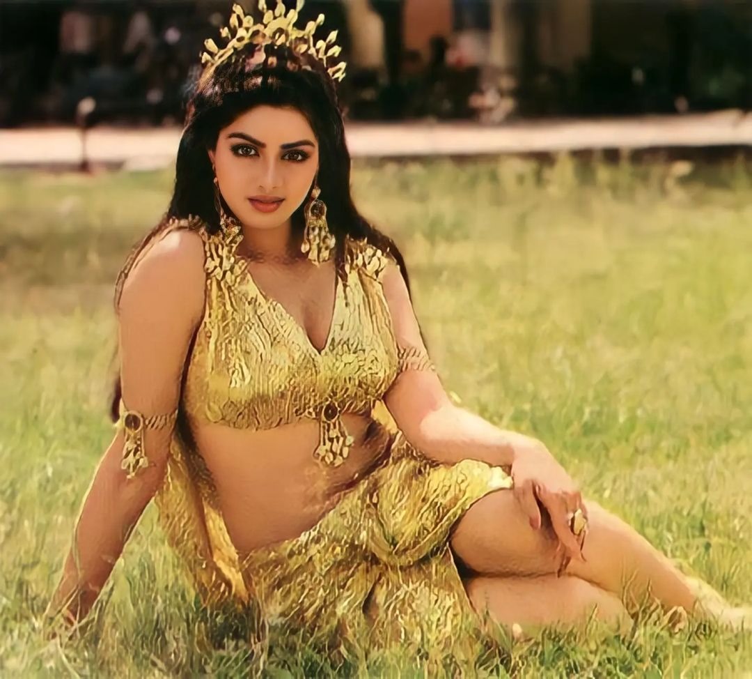 பிறவி நடிகை என்று பலராலும் பாராட்டப்பட்ட நடிகை ஸ்ரீதேவியின் பிறந்தநாள் ஸ்பெஷல்!