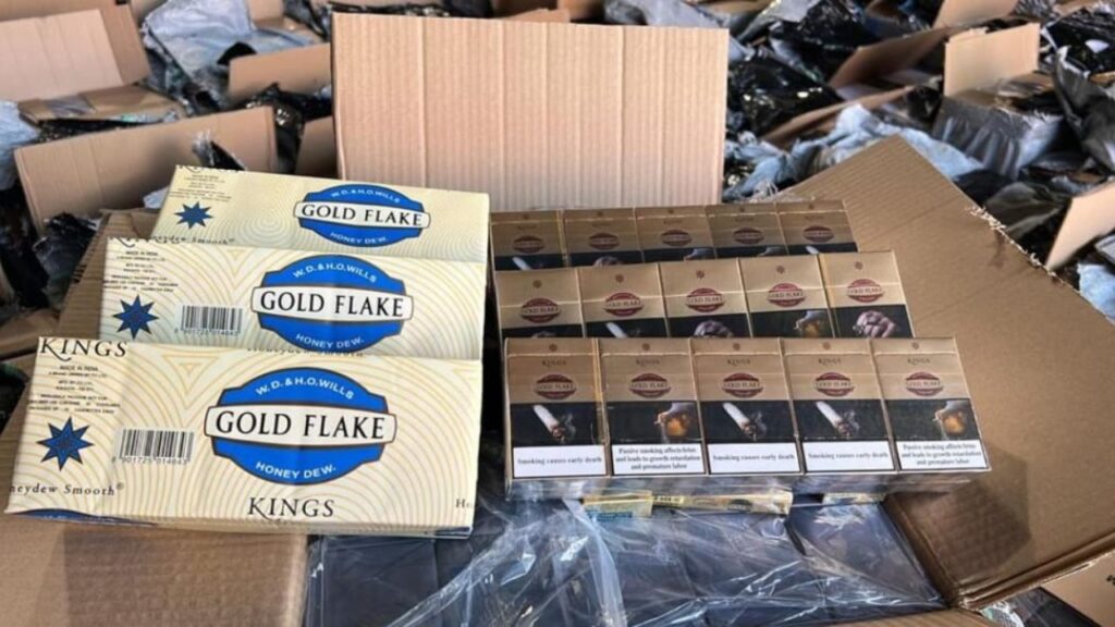 ரூ.15 கோடி மதிப்புடைய போலி சிகரெட்கள் பறிமுதல்