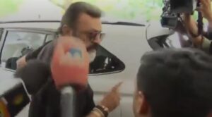 Mohanlal resigned from the Actors' Association