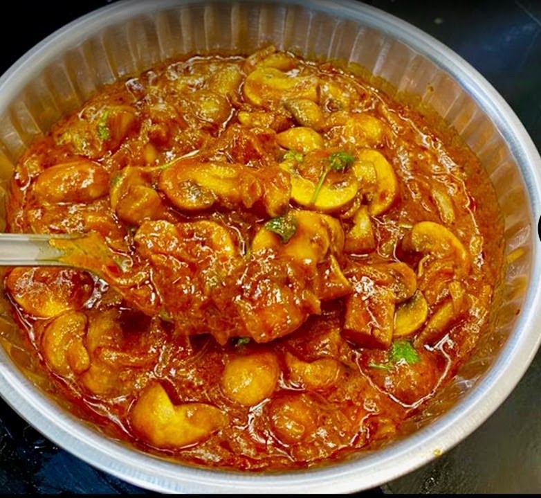 பட்டர் காளான் தொக்கு செய்வது எப்படி?
