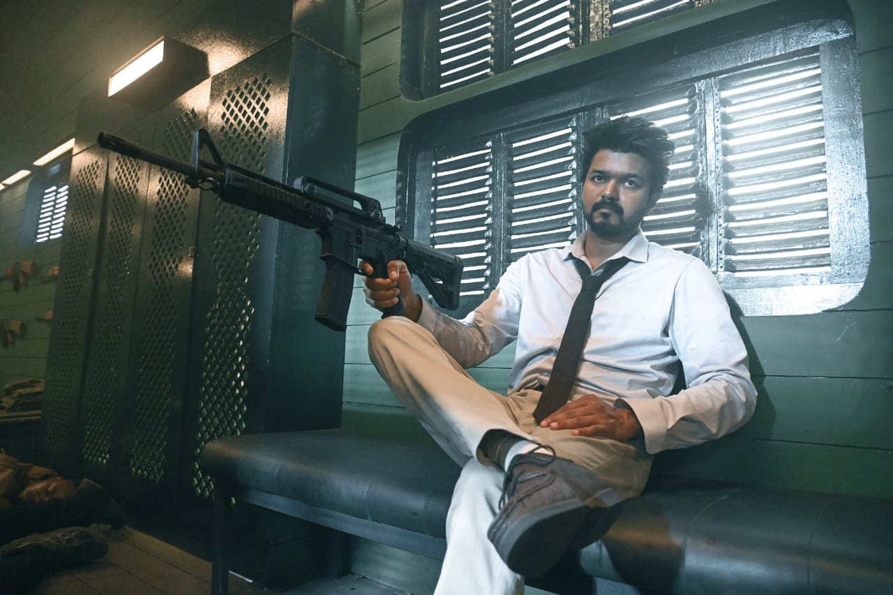 தெறிக்கவிடும் விஜய்..... வைரலாகும் 'தி கோட்' பட கிளிக்ஸ்!