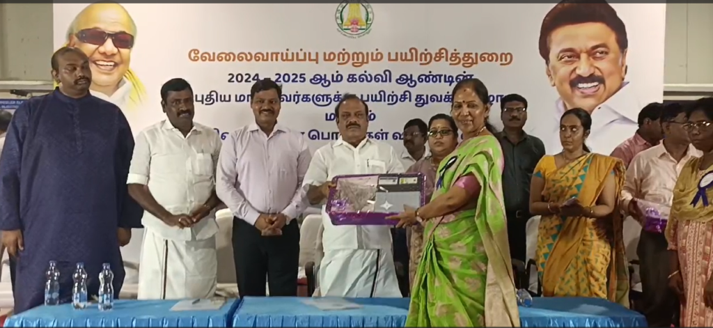 கல்வி உரிமையின் மதிப்பை உணர்ந்தால்,அதை நம்மிடம் இருந்து யாரும் பறிக்க முடியாது - கனிமொழி கருணாநிதி, எம்.பி