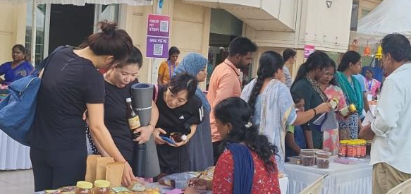 மகளிர் சுய உதவிக் குழுக்களின் தயாரிப்புகளை விற்க ‘அபார்ட்மென்ட் பஜார்’ தொடக்கம்