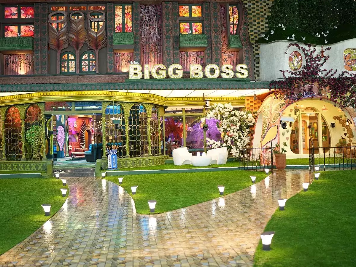 பிக் பாஸ் நிகழ்ச்சியை தடை செய்ய வேண்டி போராட்டம்.... மத்திய, மாநில அரசுகளுக்கு கோரிக்கை!