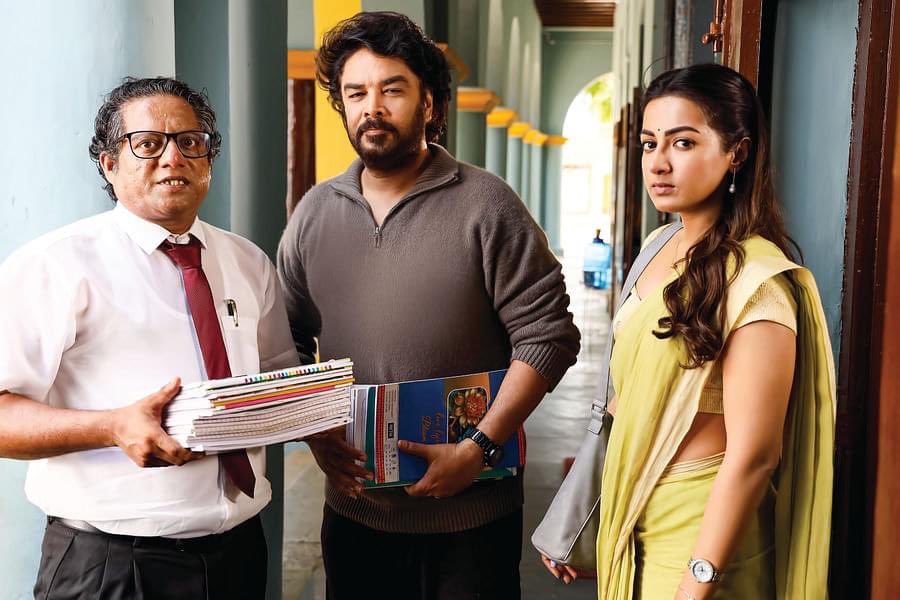 மீண்டும் காமெடியனாக நடிகர் வடிவேலு...... 'கேங்கர்ஸ்' படத்தின் புகைப்படங்கள் வைரல்!