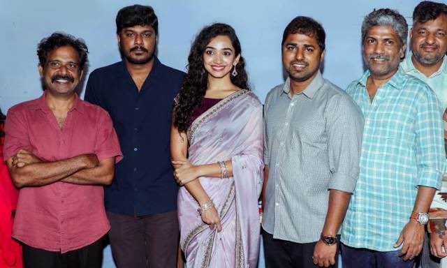 நக்கலைட்ஸ் இயக்குனருடன் கைகோர்த்த மணிகண்டன்.... ஃபர்ஸ்ட் லுக் வெளியீடு!