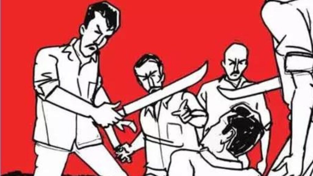 முன்பகை காரணமாக ஒரே குடும்பத்தைச் சேர்ந்த 3 பேருக்கு அரிவாள் வெட்டு...!