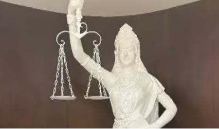 புதிய நீதி தேவதை சிலை - ஏன் இந்த மாற்றம் ?