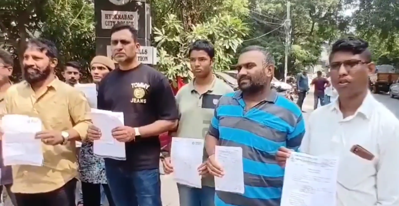 ஐதராபாத்தில் மோமோஸ் சாப்பிட்ட பெண் உயிரிழப்பு - இருவர்  கைது