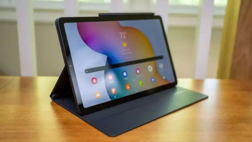 2ம் கட்ட அரசு பள்ளி ஆசிரியர்களுக்கு மடிக்கணினி வழங்கும் திட்டம்