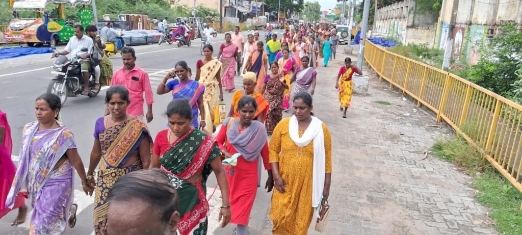 வேண்டுதல் நிறைவேற ஆயிரக்கணக்கான கிறிஸ்தவர்கள் நடைபயணம்