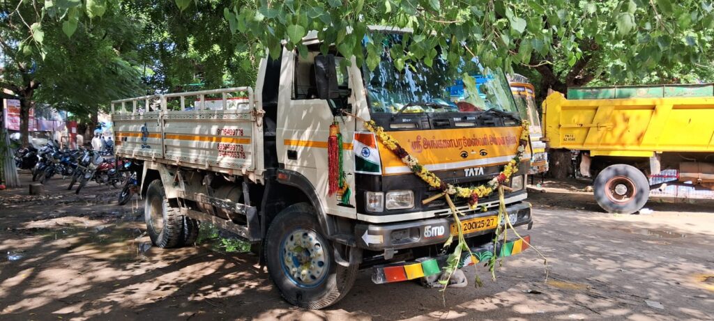சென்னையில் இருந்து கடத்தி வரப்பட்ட மினி லாரி உளுந்தூர்பேட்டையில் பறிமுதல்...!