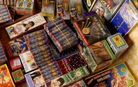 தீபாவளி பட்டாசு விற்பனை சூடுபிடித்தது - 6585 பட்டாசு கடைகளுக்கு அனுமதி