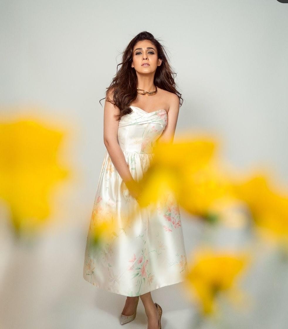 தன்னுடன் செல்ஃபி எடுக்க தயங்கிய ரசிகைகள்.... நயன்தாரா என்ன செய்தார் தெரியுமா?