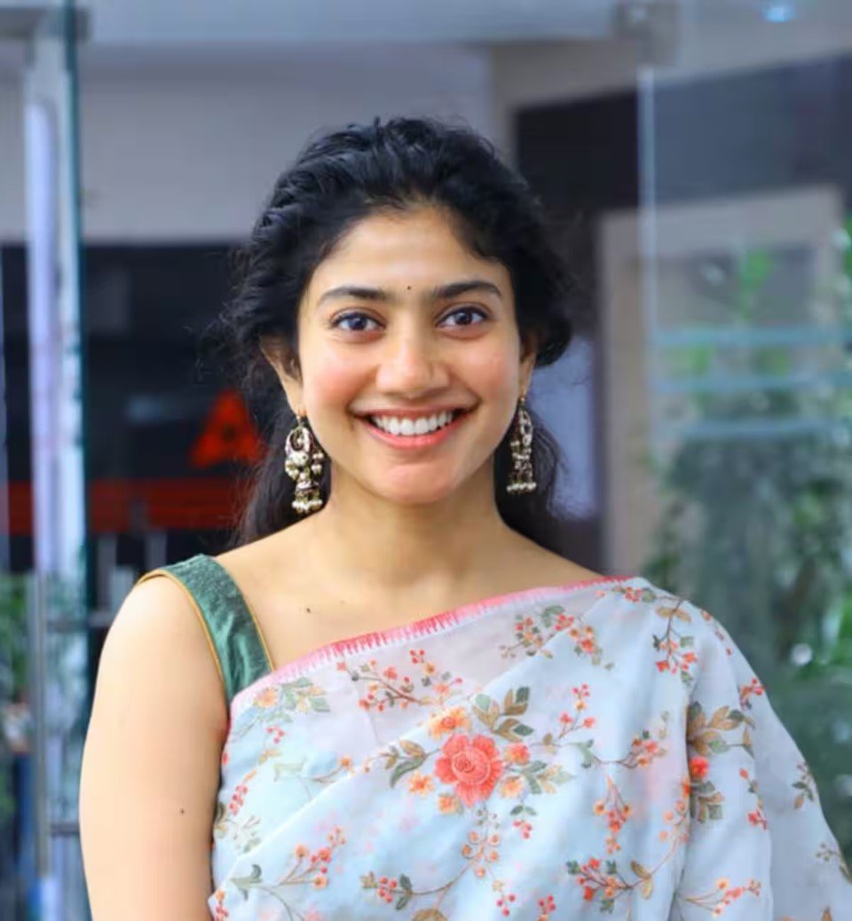 விஜய்யுடன் நடிக்க மறுத்த சாய் பல்லவி.... எந்த படத்தில் தெரியுமா?