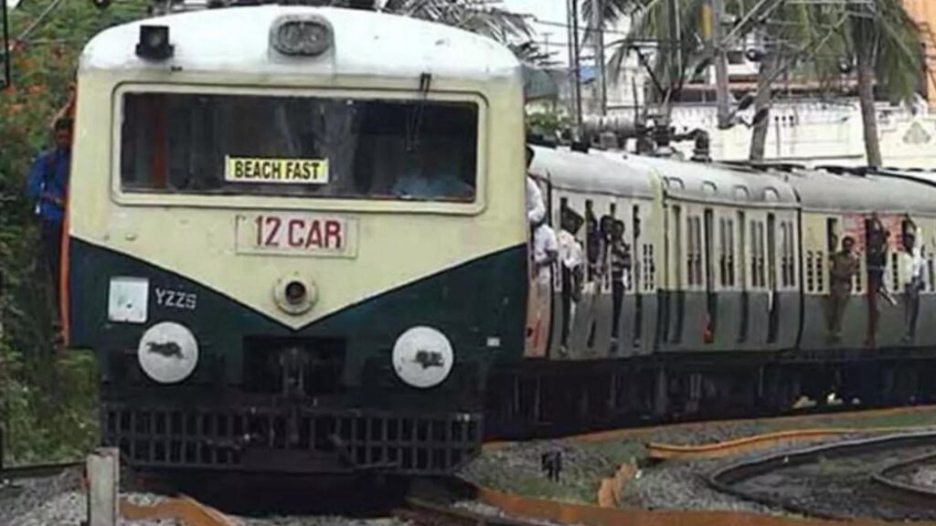 காந்தி ஜெயந்தி விடுமுறை : ஞாயிறு அட்டவணைப்படி ரயில்கள் இயக்கம்