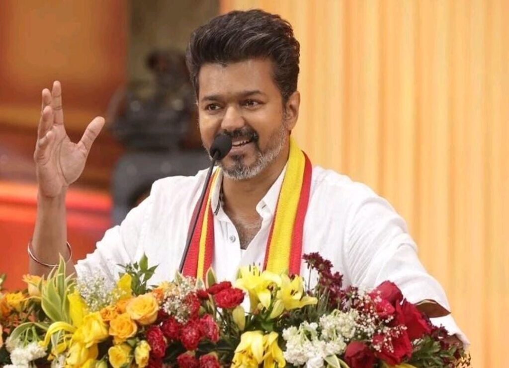 விஜயின் அரசியல் பேச்சை கிண்டலடித்த பிரபல சீரியல் நடிகர்!