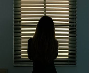 மூன்று விரைட்டியில் ஆப்பர் , ரூ.30,000 கட்டணம் - ஆப் மூலம் 3 ஆயிரத்துக்கும் மேற்பட்டோரிடம் மோசடி