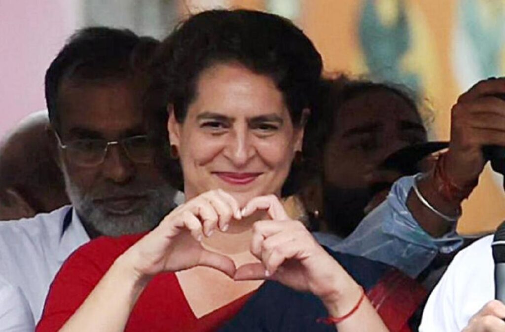 காலப்போக்கில் எனது இந்த வெற்றியை உண்மையில் உங்களின் வெற்றியாக உணரச் செய்வேன் - பிரியங்கா காந்தி