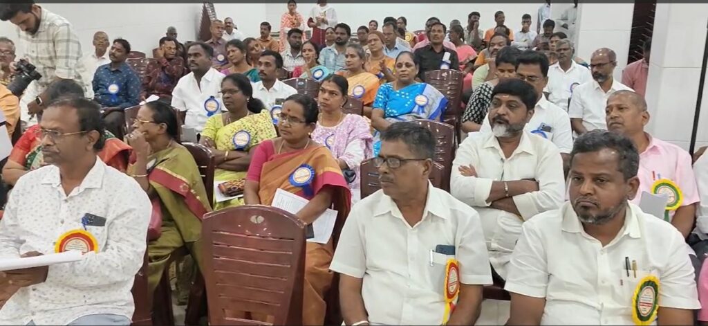 மாநகராட்சிகளுக்கு மட்டும் தனி இயக்குநரகம் வேண்டும் - மாநகராட்சி அலுவலர்கள் சங்கம் கோரிக்கை