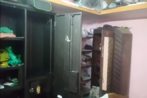 மதுராந்தகம் அருகே விவசாயி வீட்டின் பூட்டை உடைத்து 40 சவரன் தங்க நகை மற்றும் வெள்ளி பொருட்கள் கொள்ளை...!!