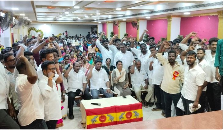 நாகையில் சீமானின் கூடாரம் காலி...தவெக கட்சிக்கு தாவிய 200 பேர்
