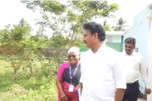 காலை உணவுத் திட்டம் குறித்து பேசி அசத்திய அரக்கோணம் பள்ளி மாணவர்!