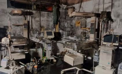 உ.பி. மருத்துவக் கல்லூரியில் தீ விபத்து - 10 குழந்தைகள் பலி ...பெற்றோர்கள் போராட்டம்