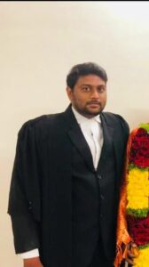 ஓசூரில் வழக்கறிஞர் கொலை  வழக்கில் கணவன் மனைவி கைது